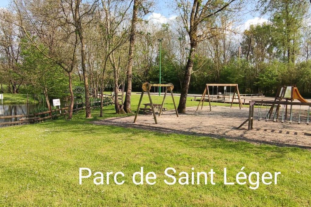 הוילה Saint-Seurin-de-Palenne Gite La Metairie, Au Calme A La Campagne מראה חיצוני תמונה